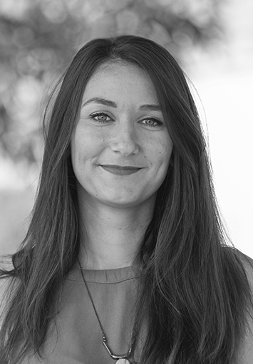 JULIE GOUVERNAIRE 1 - agence communication KA2