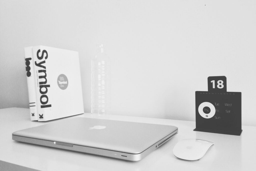 nadir balcikli wE9nUW7tMmk unsplash - agence communication KA2
